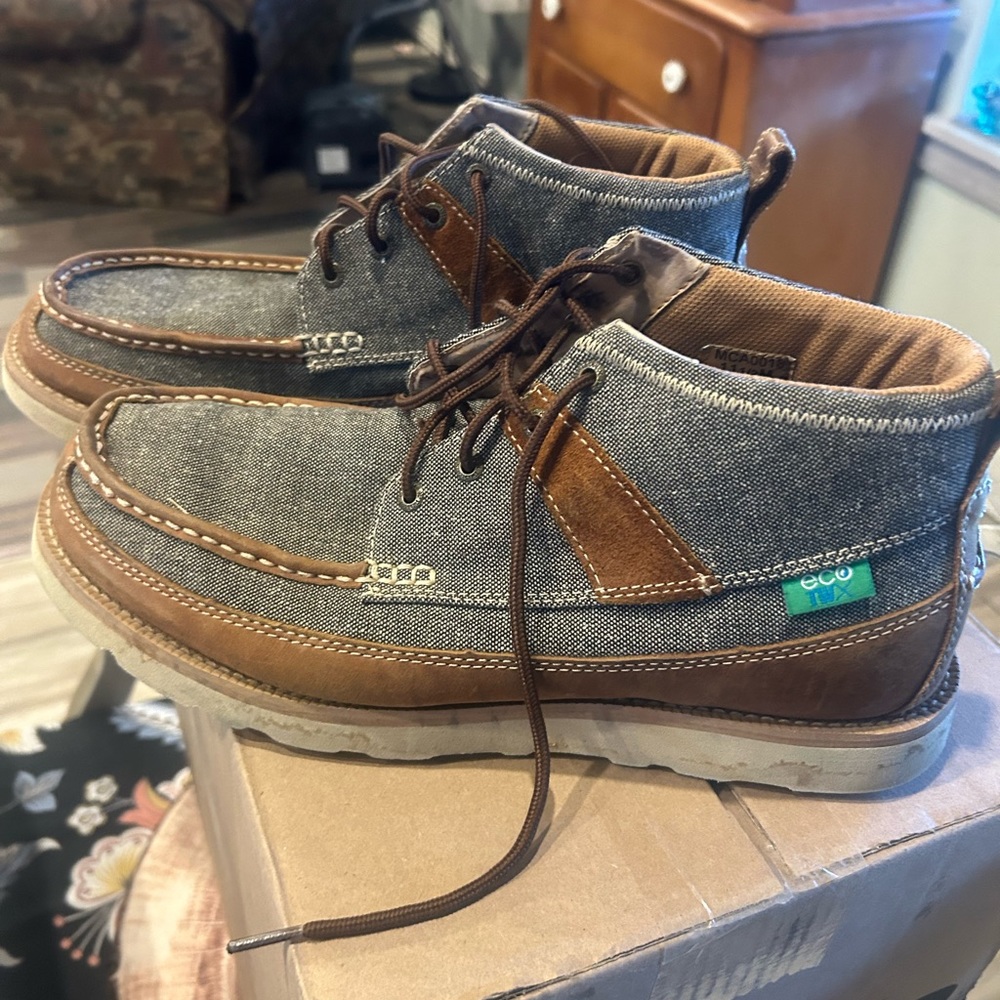 Men's Brown and Gray Casual Shoes